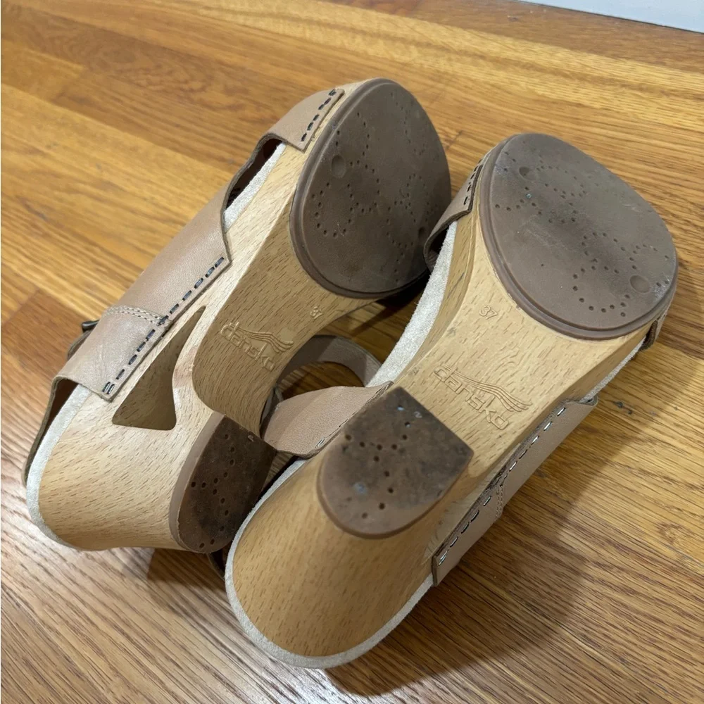 Dansko Taupe Leather Wedge Sandals